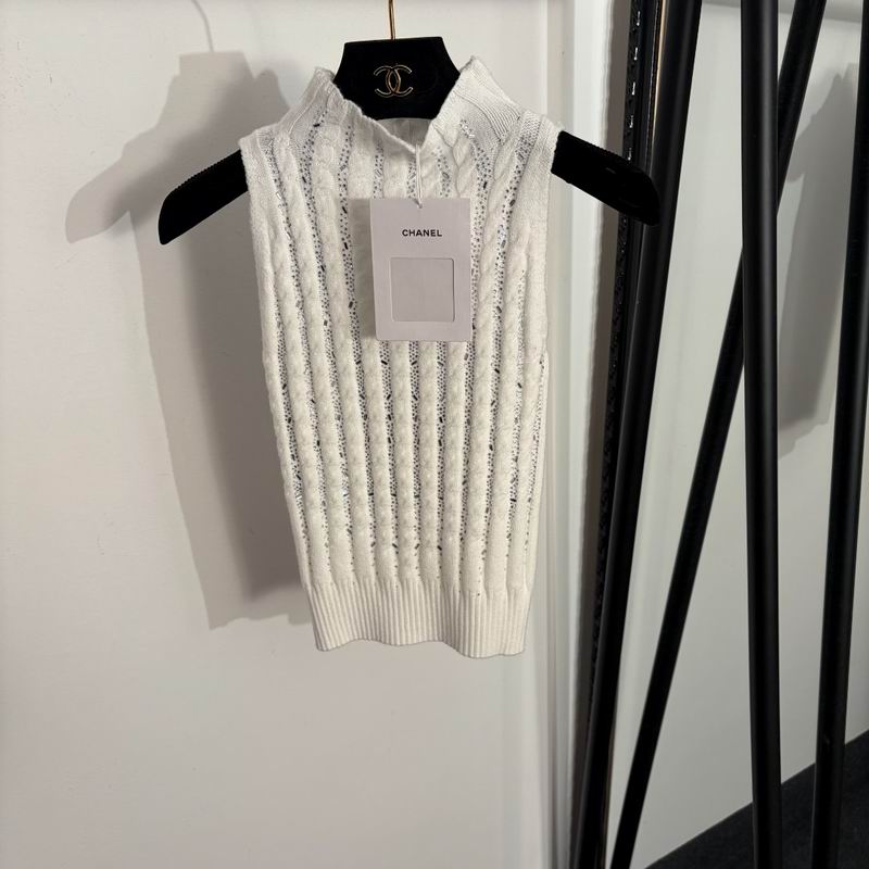 Chanel one size 20